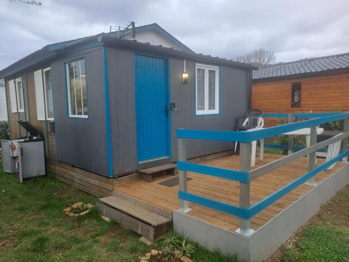 Hotel Chalet Pour 5 Personnes Equipe Sur Emplacement Privatif Dans Camping 4 Etoiles Appartenant Et Gere Par Un Particulier Foix Exterior foto